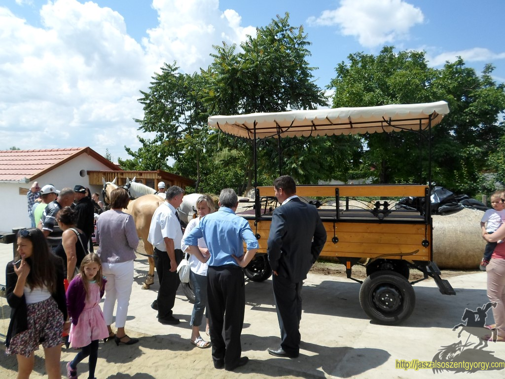 lovarda_atadas108.JPG