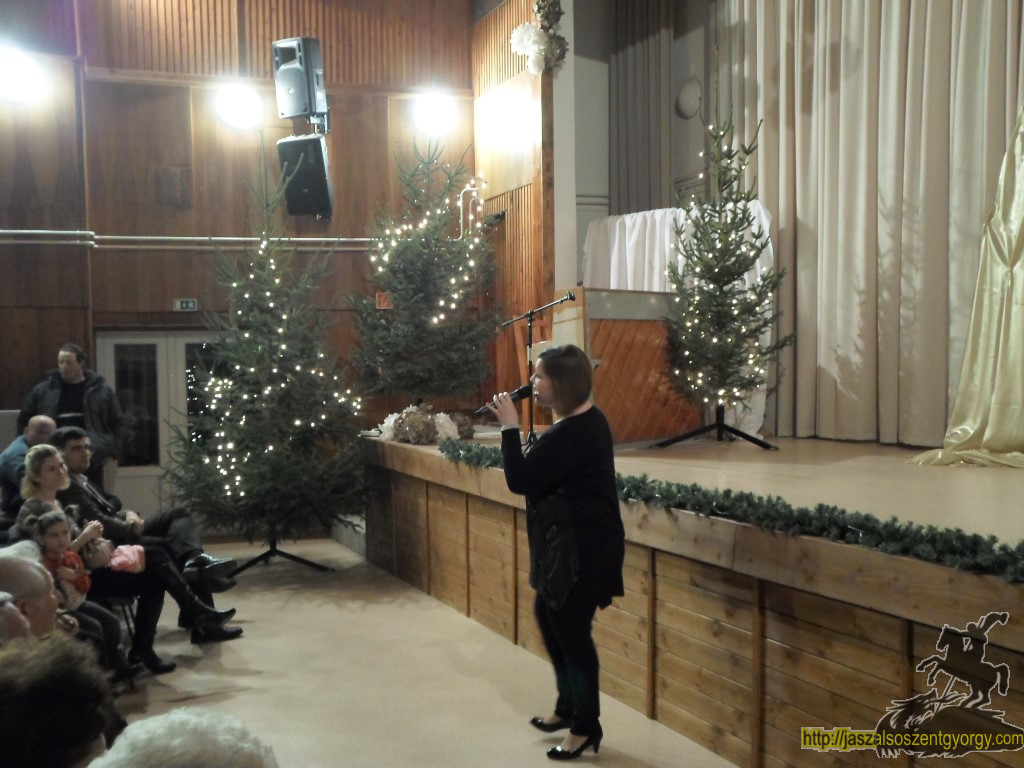 mindenki_karacsony_22.JPG