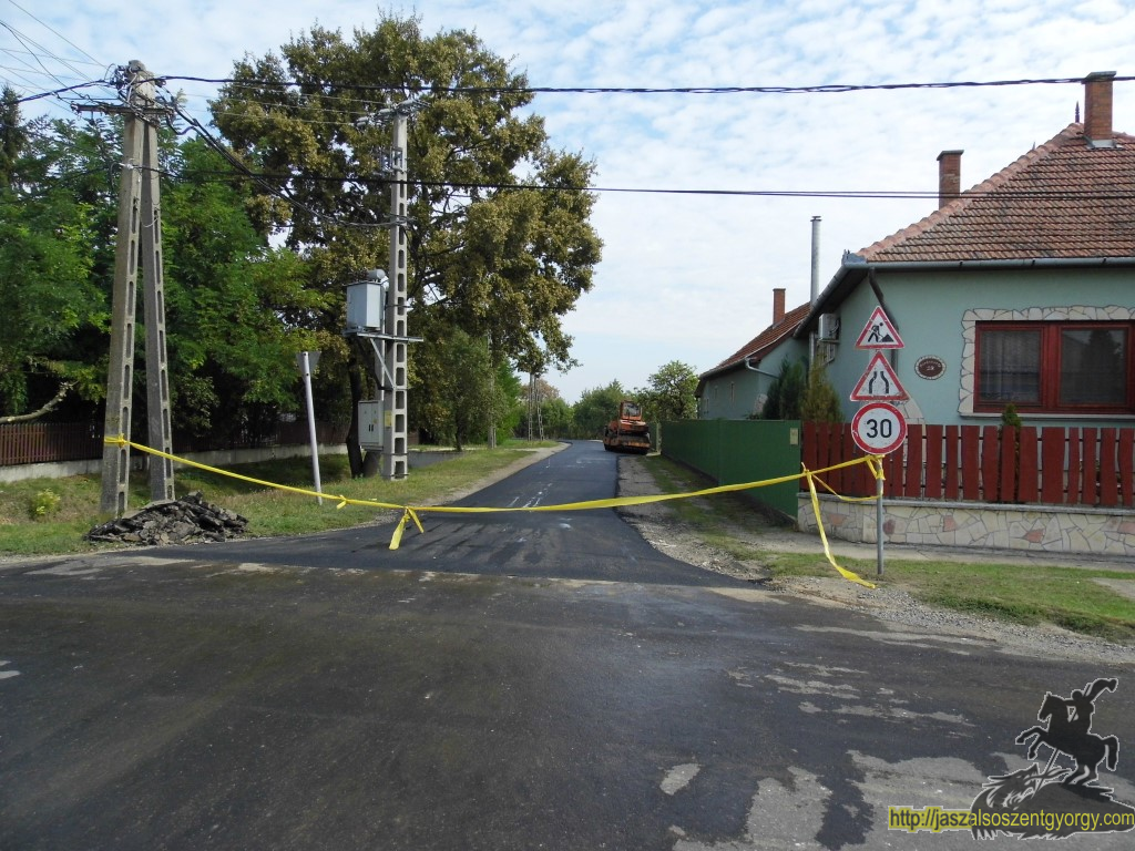 aszfaltburkolat_1.JPG