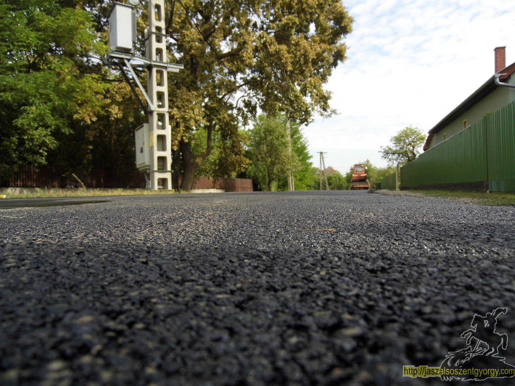 aszfaltburkolat_2.JPG